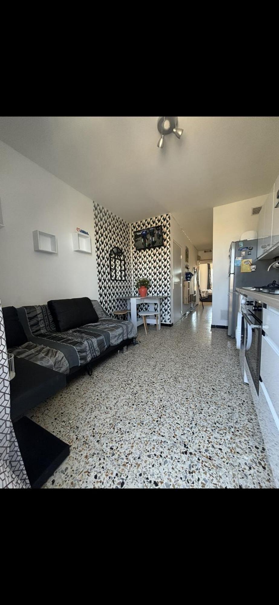 Apartment T2 Moderne A 2 Min De La *